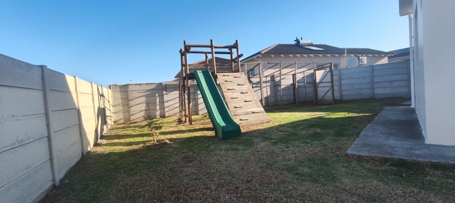To Let 3 Bedroom Property for Rent in Parsons Ridge Eastern Cape